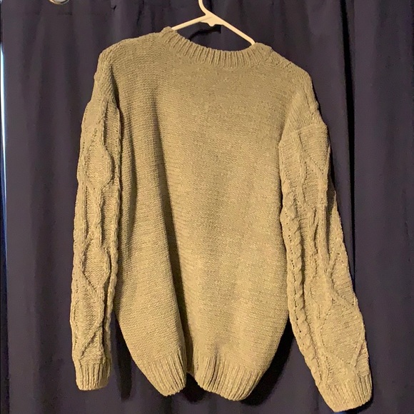 Time and Tru brand sweater. Very comfy and cozy! - Picture 2 of 3